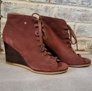 UGG Elyse Peep Toe Lace Up Wedge Ankle boot 6